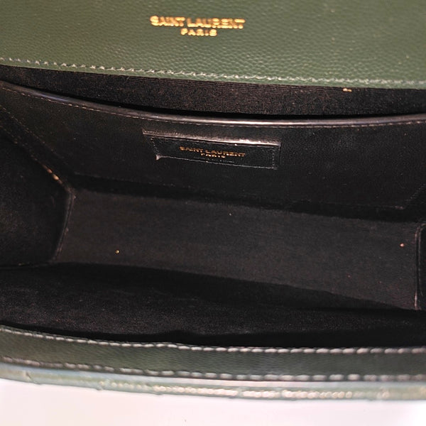 ENVELOPE Medium Chevron, Quilted Calfskin Green