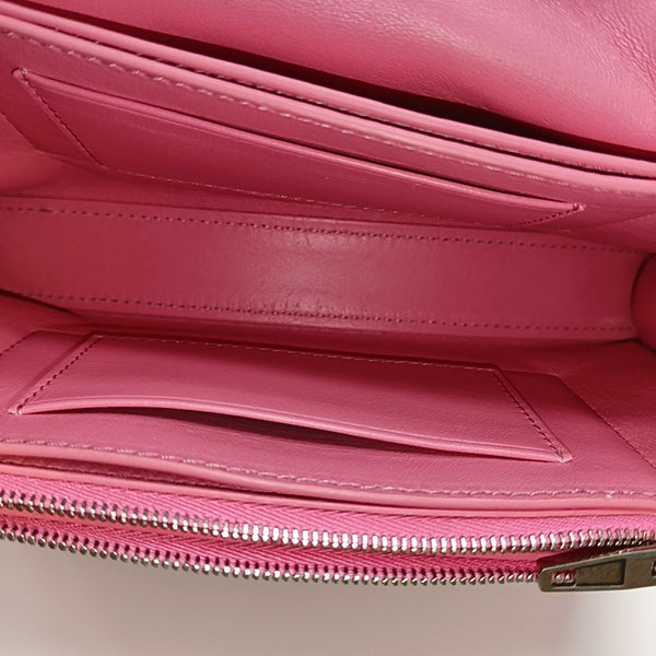 Hourglass Wallet On Chain Small Quilted Calfskin Pink