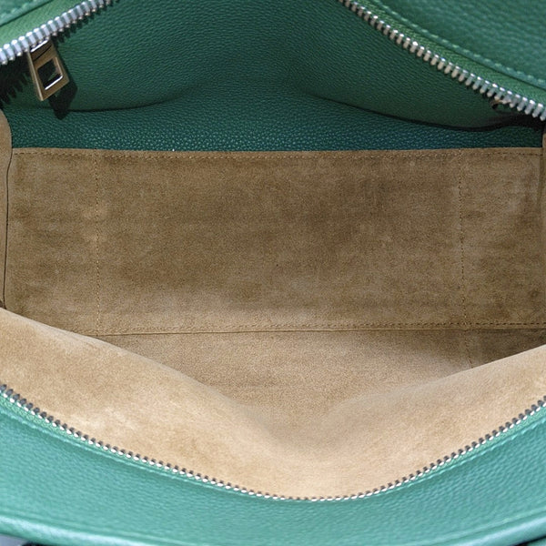 Authenticated pre-owned Amazona Calfskin Green - Shoulder Bag at Looply