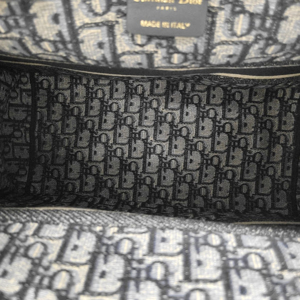 Authenticated pre-owned Book Tote Medium Monogram Canvas Blue - Tote Bag at Looply