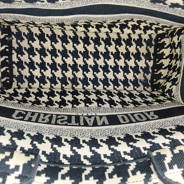 Bolso Tote Mediano de Tela Negro