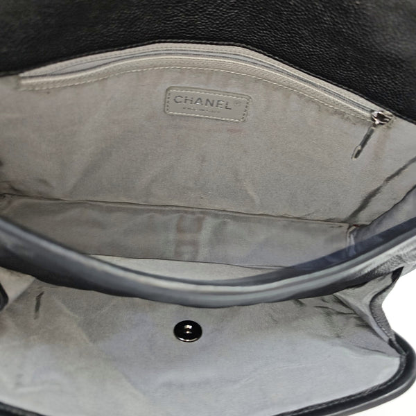 CLASSIC FLAP Jumbo Quilted Grained Calfskin Black