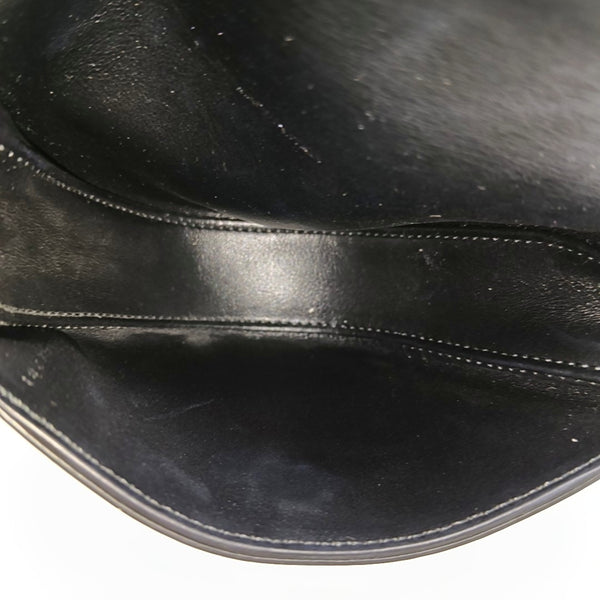 TRIANGLE Calfskin Black