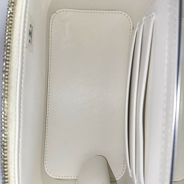 VANITY CASE Medium Quilted Grained Calfskin White