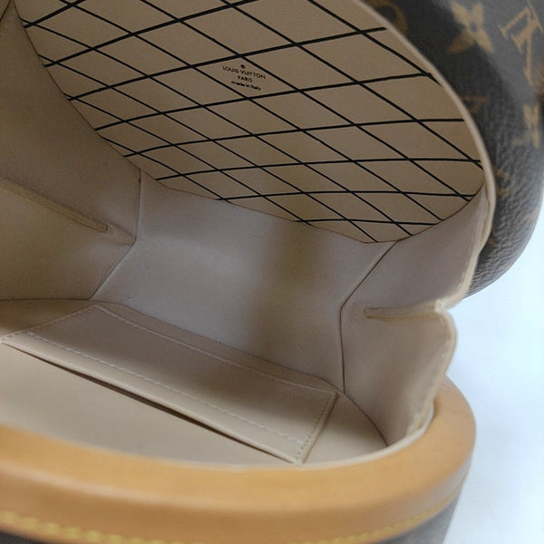 BOITE CHAPEAU PM Monogram Coated Canvas Brown