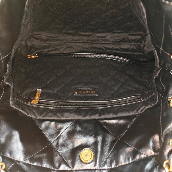 CHANEL 22 Small Quilted Calfskin Black