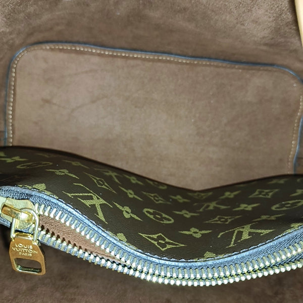 NÉONOÉ MM Monogram Coated Canvas Brown