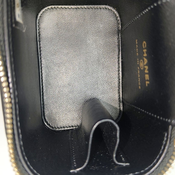 VANITY CASE Mini Quilted Lambskin Black