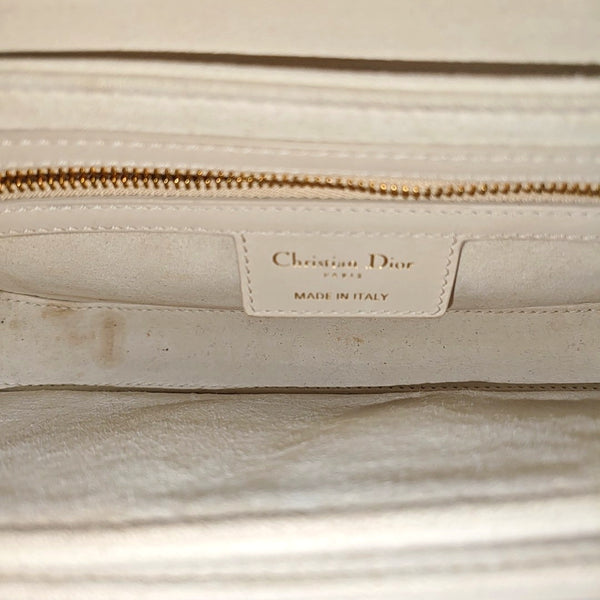 Bobby Medium Calfskin White