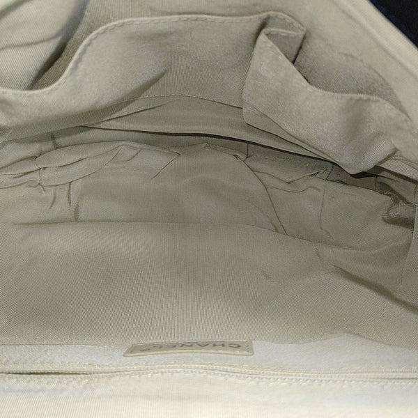 Around Chain Quilted Calfskin Blue