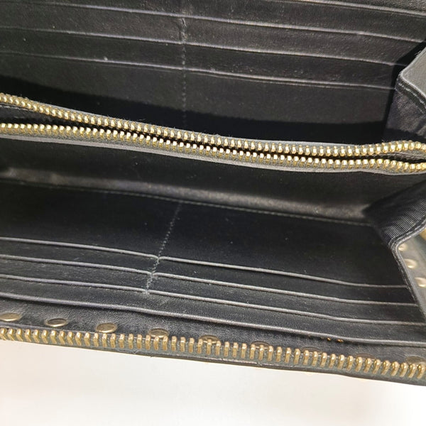 Rockstud Calfskin Black Wallet