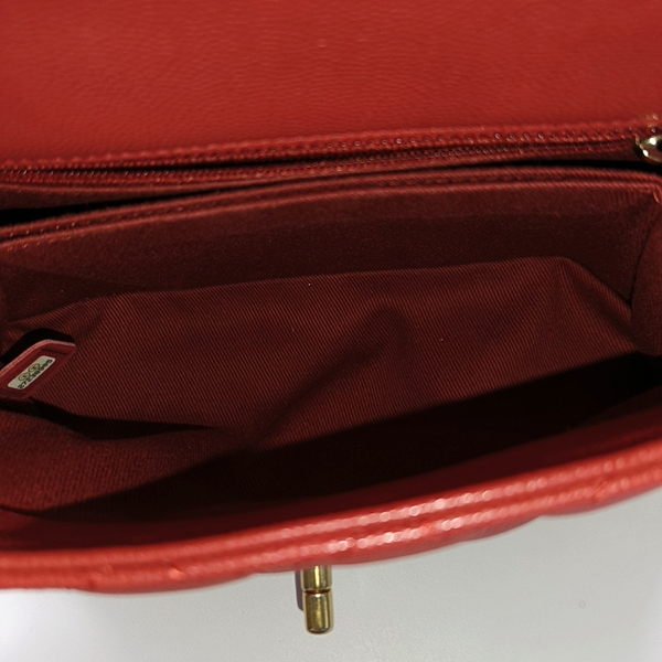 Authenticated pre-owned COCO HANDLE Small Quilted Grained Calfskin Red - Shoulder Bag at Looply
