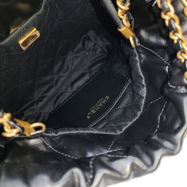 CHANEL 22 Mini Quilted Calfskin Black