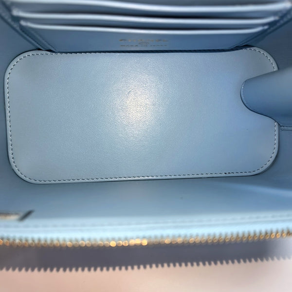 VANITY CASE Small Quilted Grained Calfskin Blue