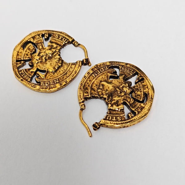 Metal Gold Stud Earrings