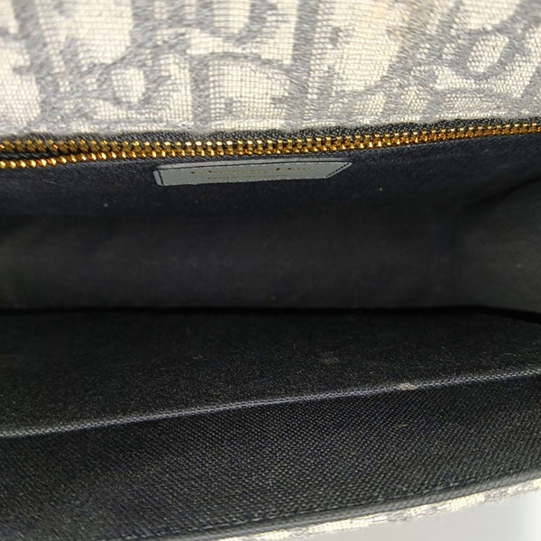 30 Montaigne Oblique Canvas Gray