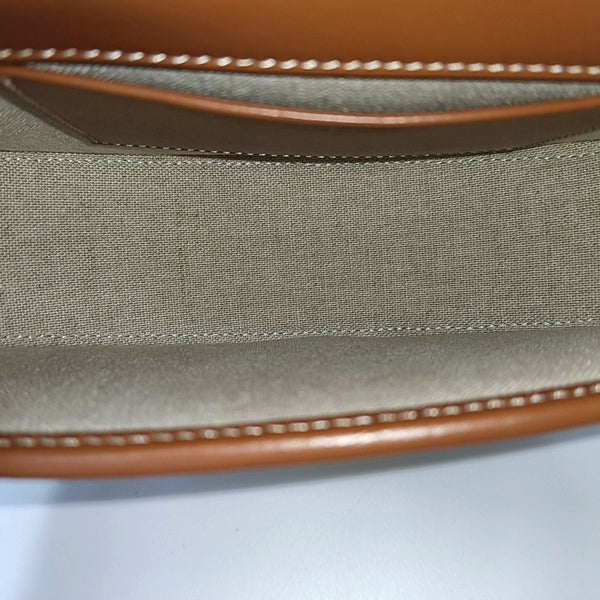 Authenticated pre-owned TRIOMPHE Fabric Beige - Shoulder Bag at Looply