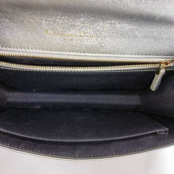 Authenticated pre-owned Diorama Medium Cannage Calfskin Silver - Crossbody Bag at Looply