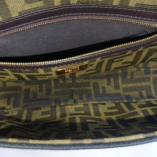 Baguette Medium Canvas Brown