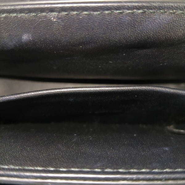 Authenticated pre-owned 30 Montaigne Calfskin Black - Shoulder Bag at Looply