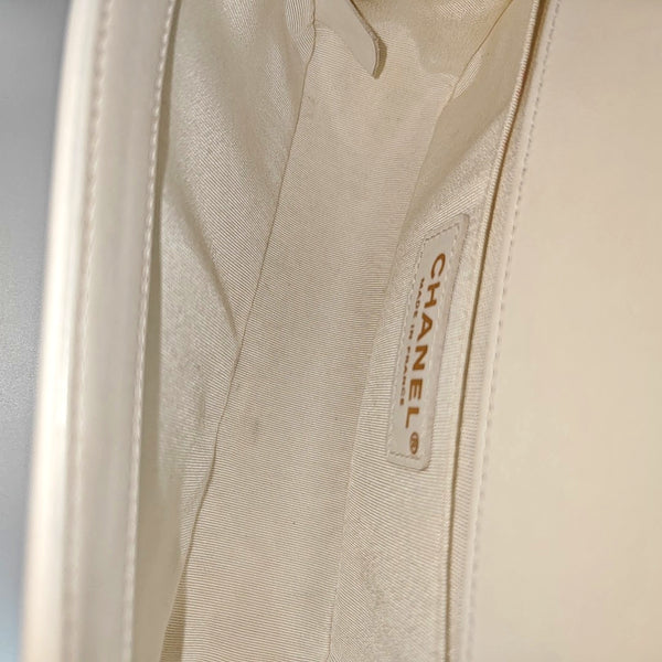BOY CHANEL Small Quilted Calfskin White