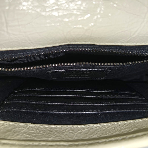 Authenticated pre-owned NIKI Mini Chevron, Quilted Calfskin White - Shoulder Bag at Looply
