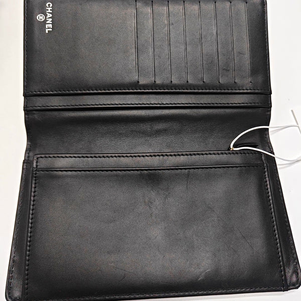 WOC Patent Calfskin Black Wallet