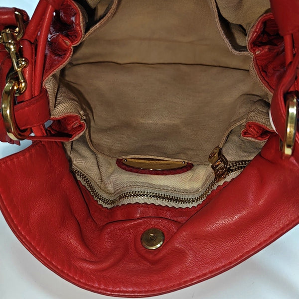 Authenticated pre-owned Flamenco Calfskin Red - Shoulder Bag at Looply