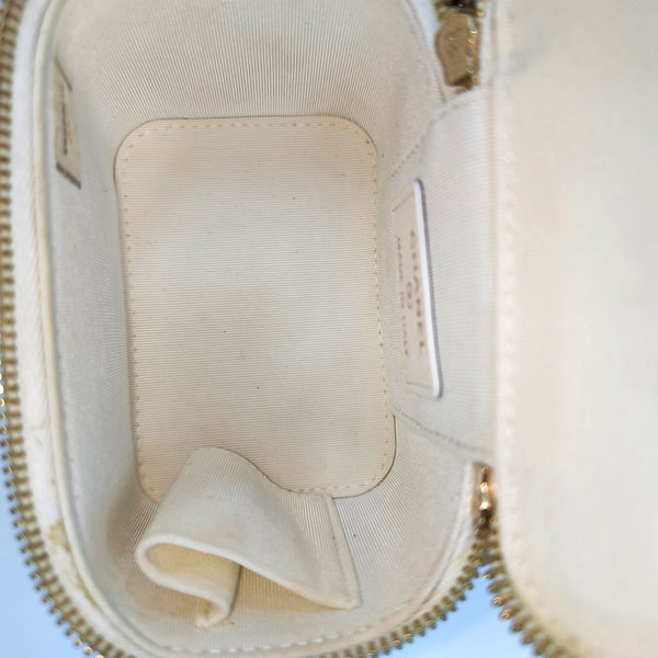 VANITY CASE Small Quilted Lambskin White