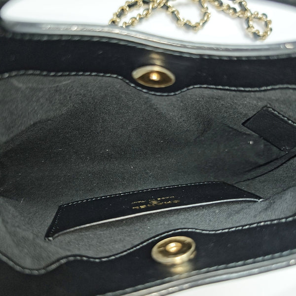 CHANEL 31 Quilted Waxed Cafskin Black