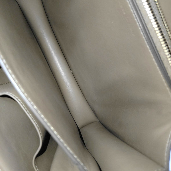 CLASSIC BOX Medium Calfskin Beige