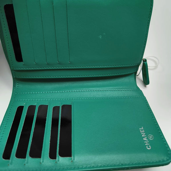 Quilted Patent Leather Wallet Green