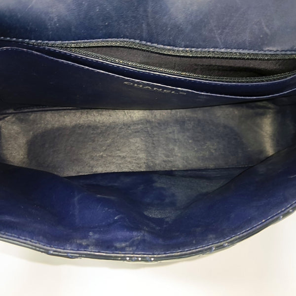 CLASSIC FLAP Jumbo Quilted Patent Leather Blue
