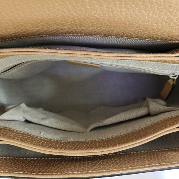 Interlocking G Large Calfskin Beige