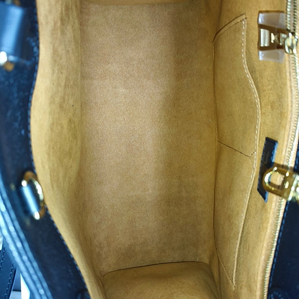 ONTHEGO MM Monogram Calfskin Black