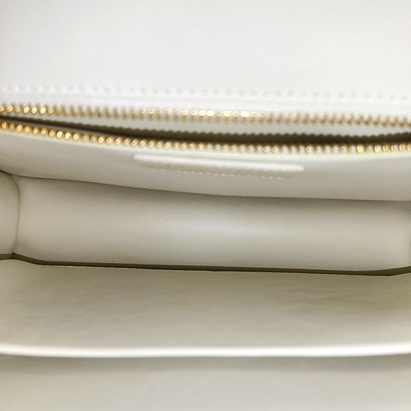 30 Montaigne Calfskin White