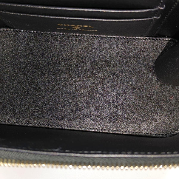 VANITY CASE Small Quilted Lambskin Black