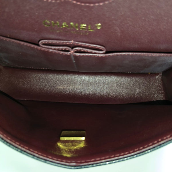 CLASSIC FLAP Small Quilted Grained Calfskin Black