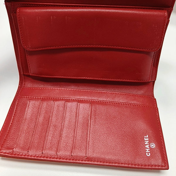 CLASSIC FLAP Mini Quilted Patent Leather Orange Wallet