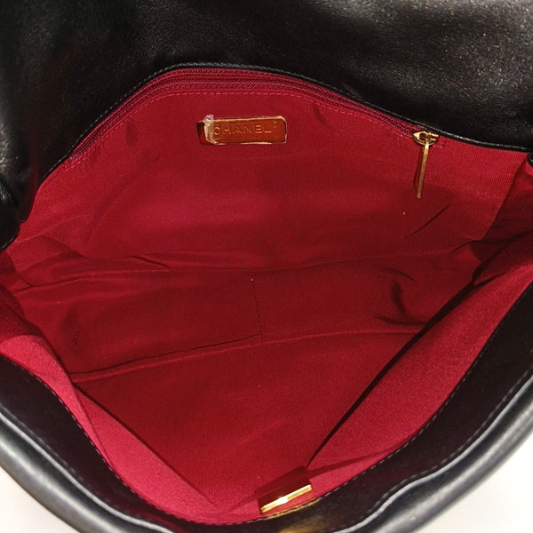 CHANEL 19 Large Quilted Lambskin Black