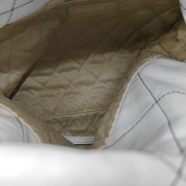CHANEL 22 Medium Quilted Calfskin White