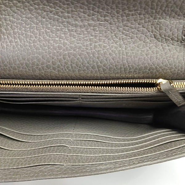 Authenticated pre-owned Interlocking G Calfskin Grey - Crossbody Bag at Looply