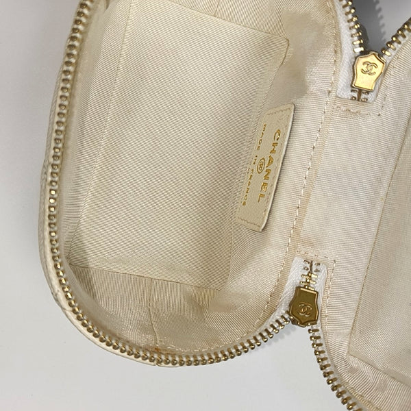 Quilted Grained Calfskin White