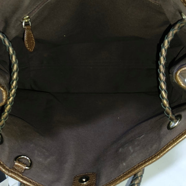 Canvas Brown