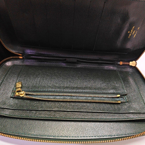 Calfskin Clutch Green