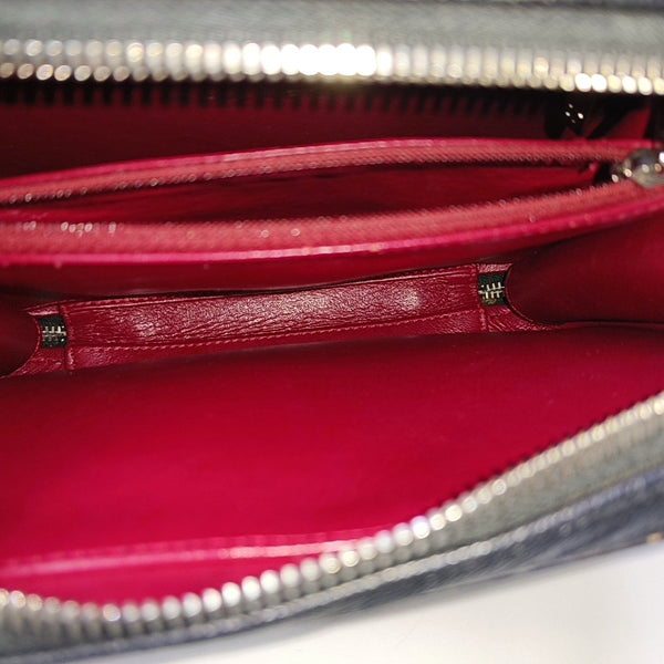 Authenticated pre-owned FILIGREE Medium Quilted Grained Calfskin Black - Shoulder Bag at Looply
