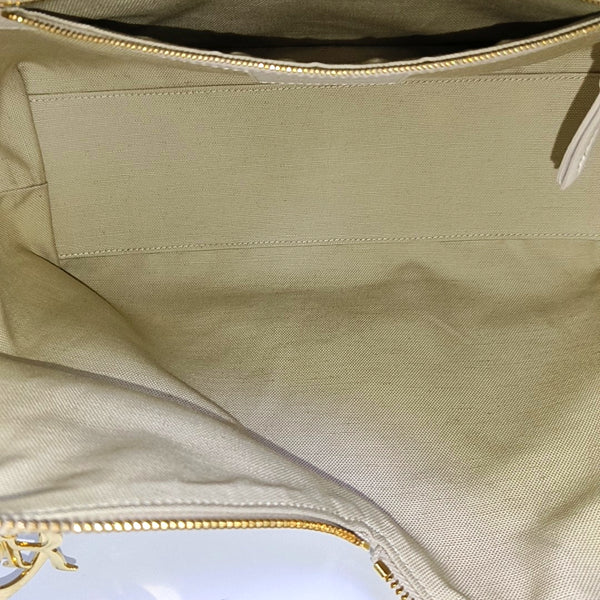Cannage Calfskin Shoulder Bag Medium Beige