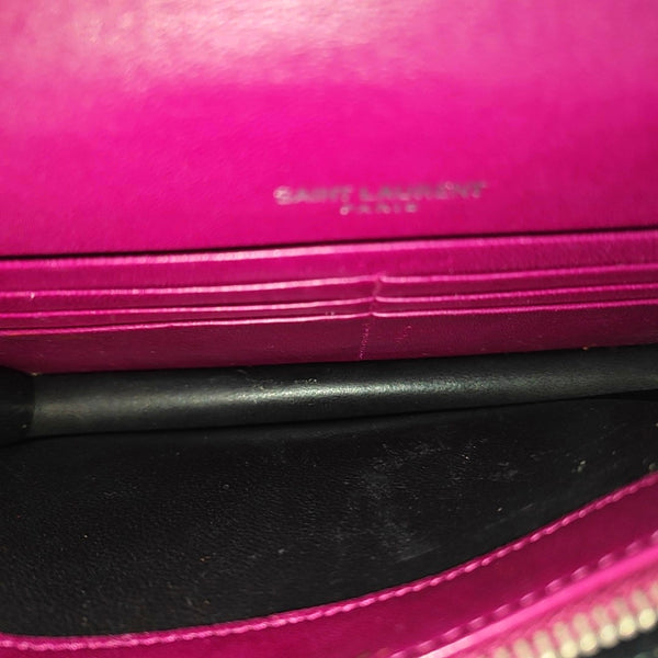 KATE WOC Velvet Red