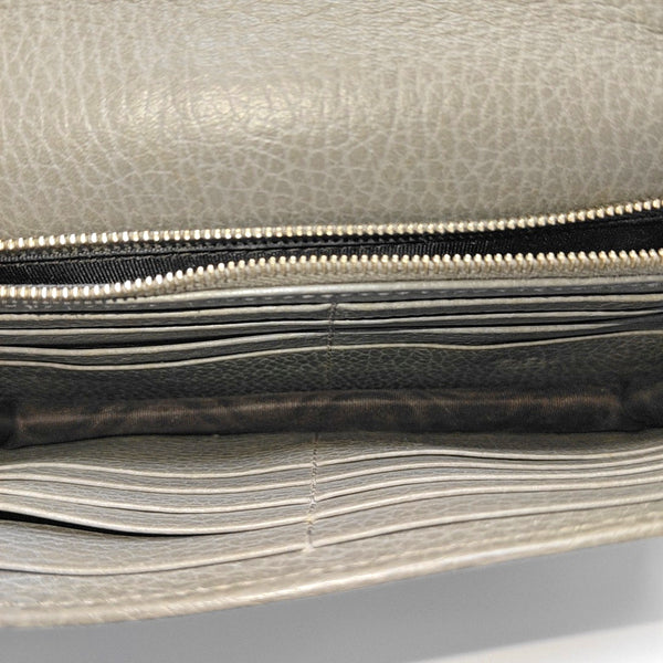 Authenticated pre-owned Interlocking G Calfskin Grey - Shoulder Bag at Looply