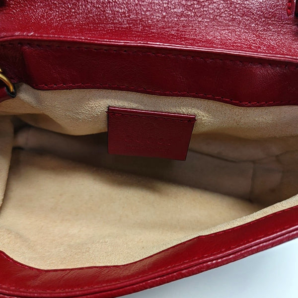 Authenticated pre-owned GG Marmont Super Mini Quilted Calfskin Black - Shoulder Bag at Looply